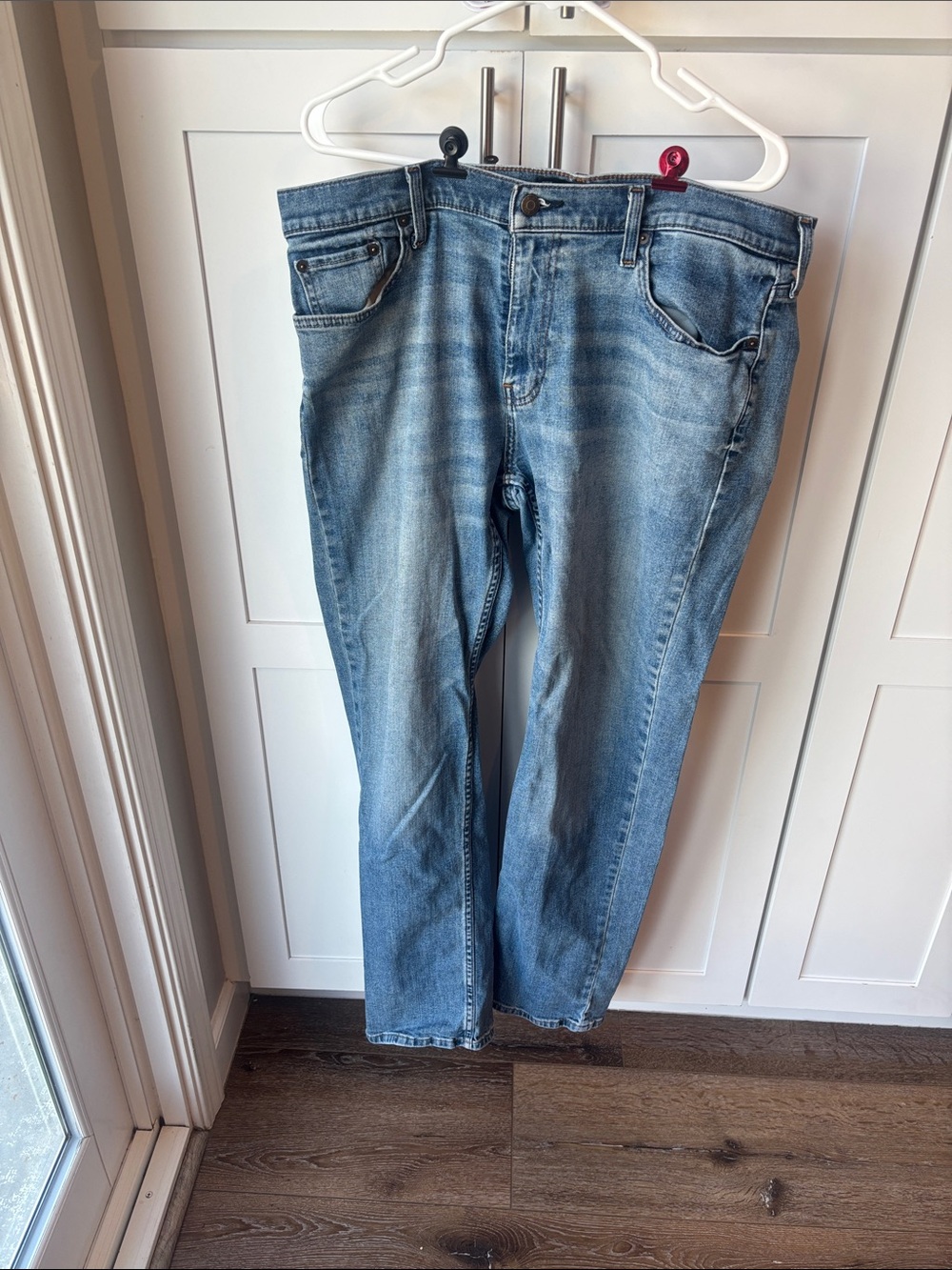 Hollister Men’s Faded Blue Straight Jeans (36x34)